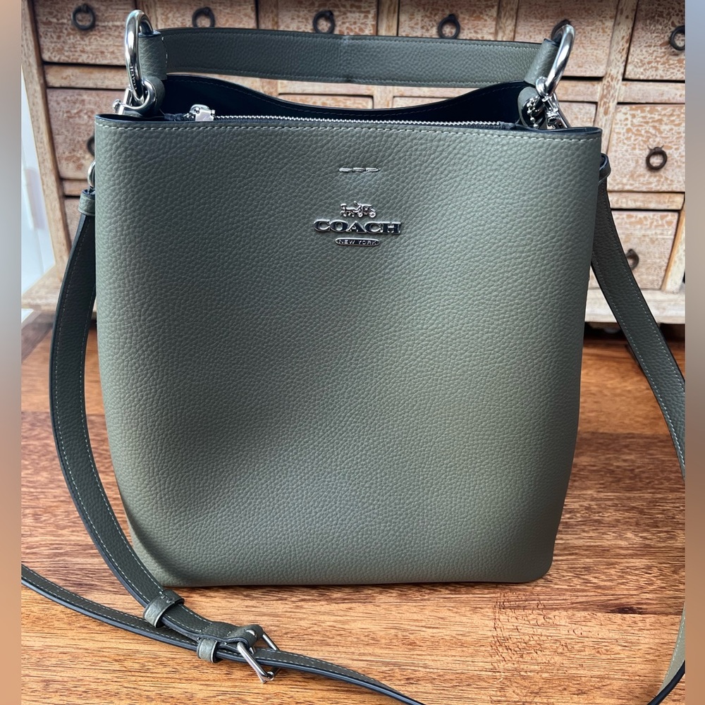 Coach Mollie bucket bag green leather silver hardware crossbody